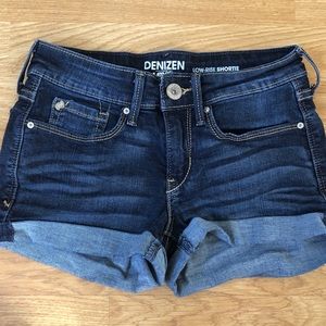Levi’s Denizen low rise shorts